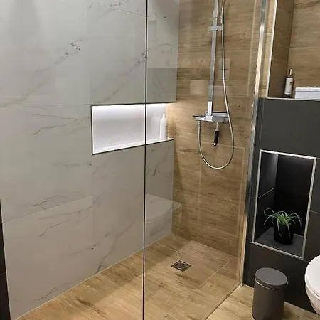 Apartamento In The 2 Sopron