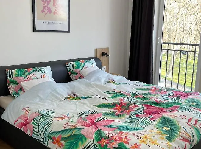Appartement In The 2 *